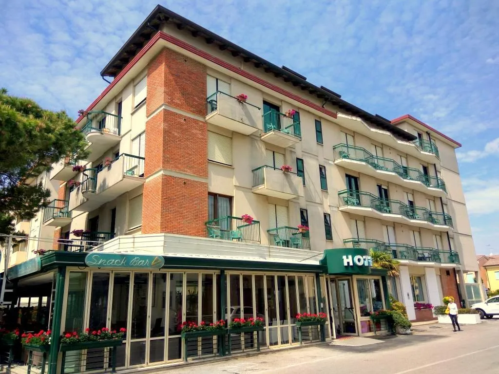 Hotel Harry's 2027