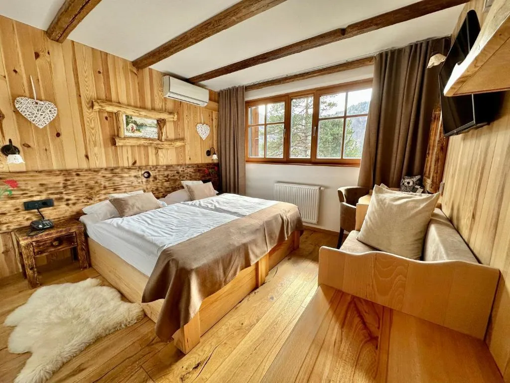 Hotel Ribno - lyžařský balíček s denním přejezdem, wellness a polopenzí v ceně