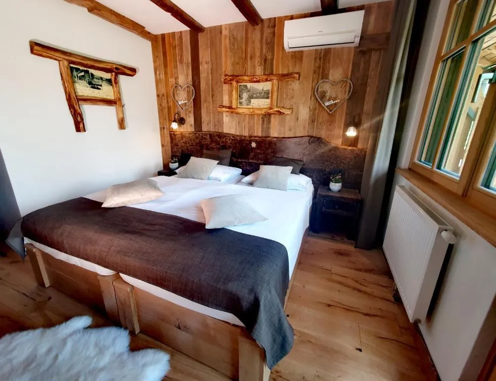 Hotel Ribno - lyžařský balíček s denním přejezdem, wellness a polopenzí v ceně