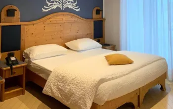 6denní zájezd (denní přejezd) s dopravou, polopenzí a skipasem ceně – hotel La Bussola