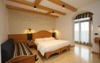 6denní zájezd (denní přejezd) s dopravou, polopenzí a skipasem ceně – hotel La Bussola