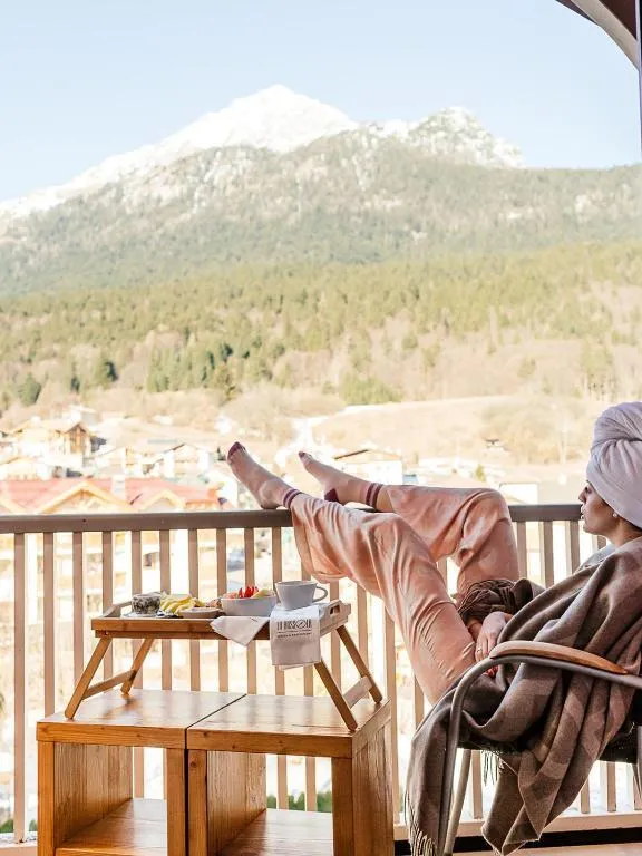 6denní zájezd (denní přejezd) s dopravou, polopenzí a skipasem ceně – hotel La Bussola
