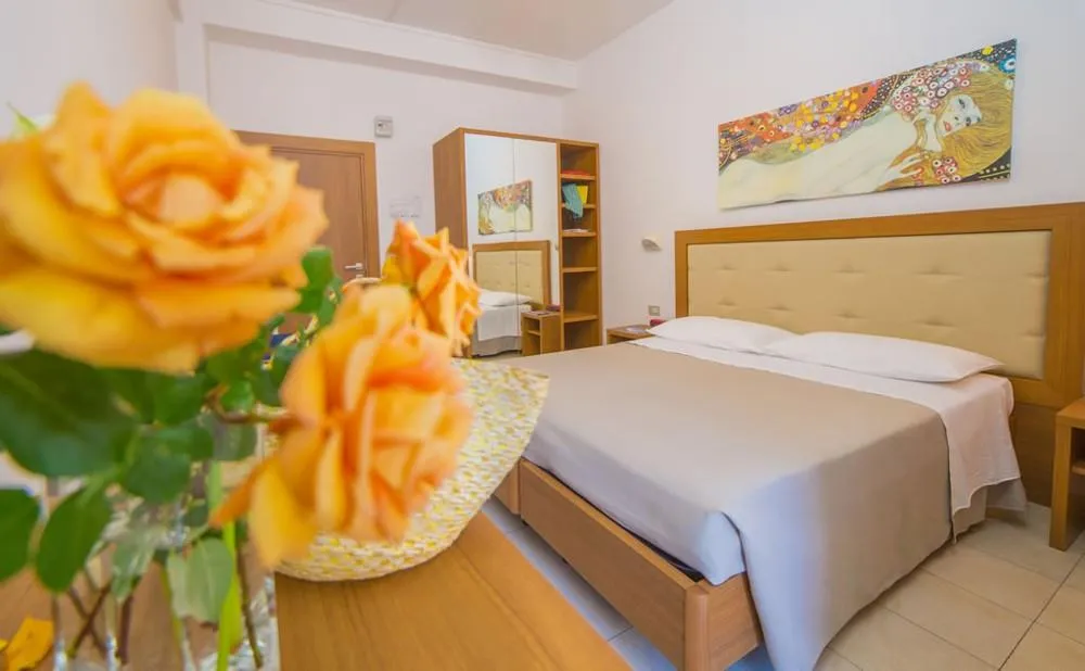 Hotel Mediterraneo (Cattolica)