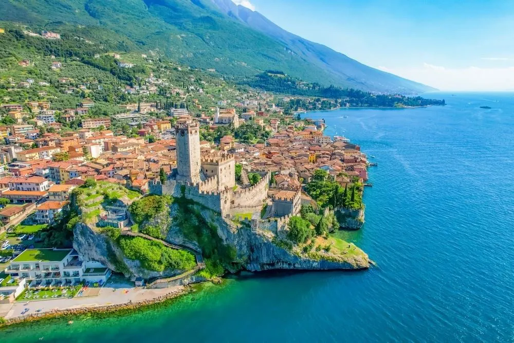 Jednodenní výlet k jezeru Lago di Garda s koupáním