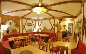 5denní zájezd s dopravou, polopenzí a skipasem v ceně – hotel Piancastello