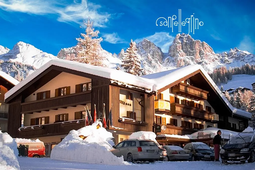 5denní zájezd (denní přejezd) s dopravou, polopenzí a skipasem v ceně – hotel Arnica