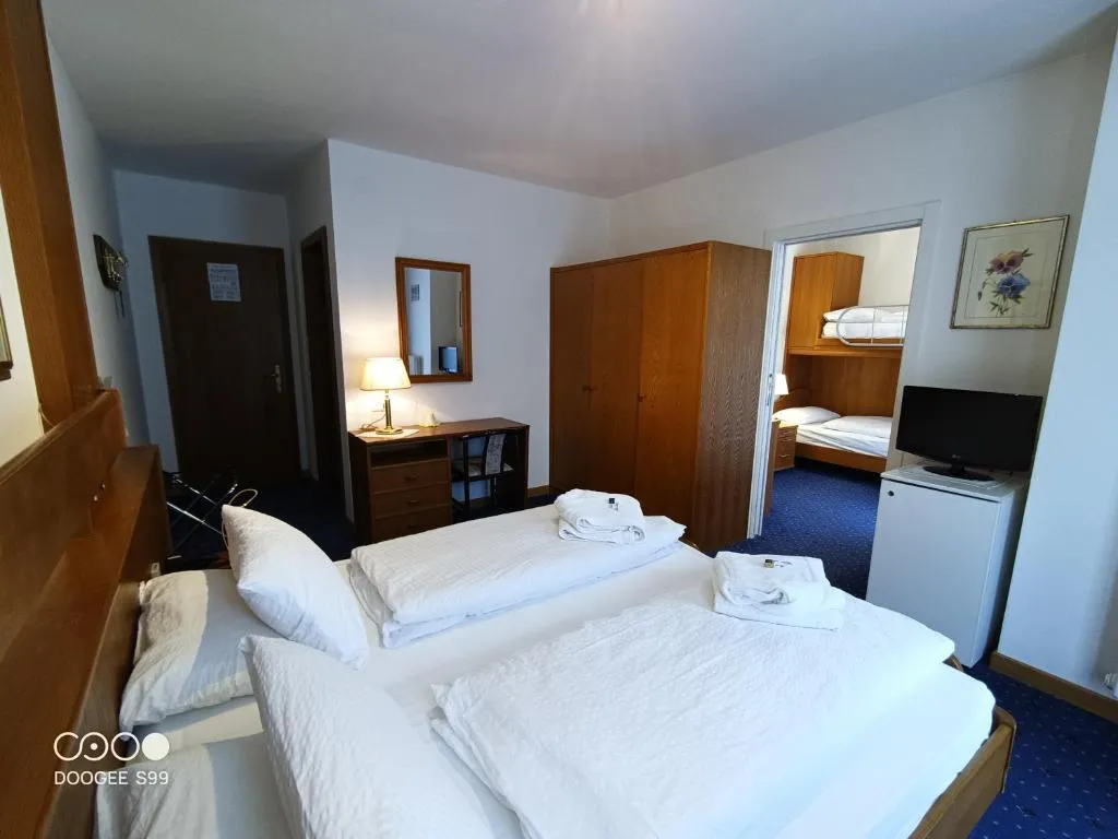 5denní zájezd (denní přejezd) s dopravou, polopenzí a skipasem v ceně – hotel Arnica