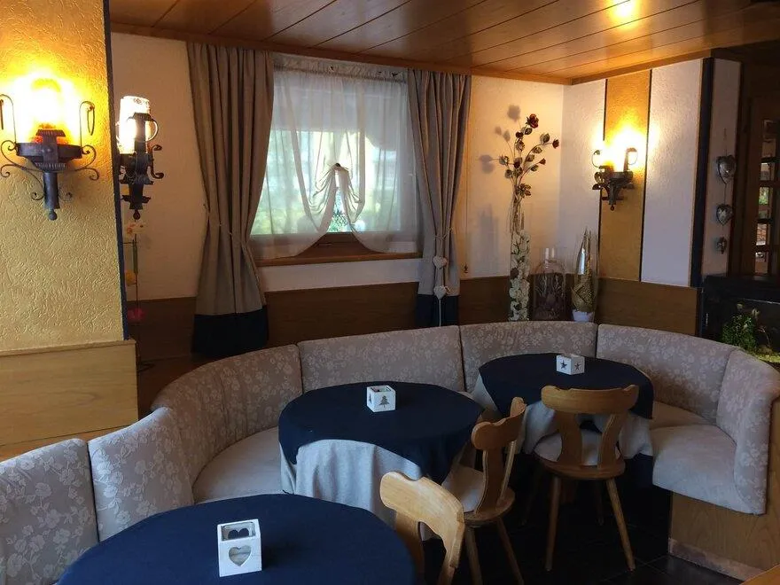 6denní zájezd (denní přejezd) s dopravou, polopenzí a skipasem v ceně – hotel Dal Bon