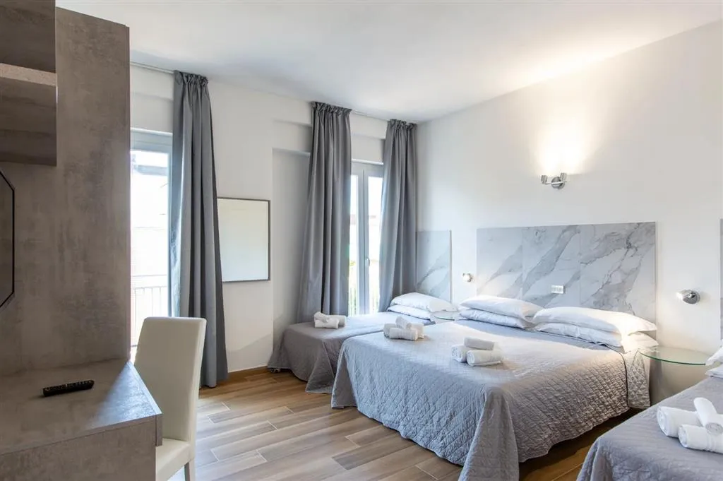 Club Hotel Residence a depandance White Club