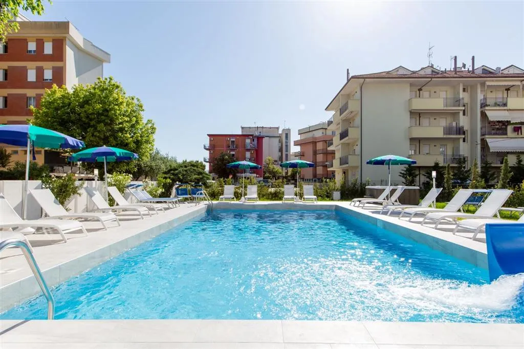 Club Hotel Residence a depandance White Club