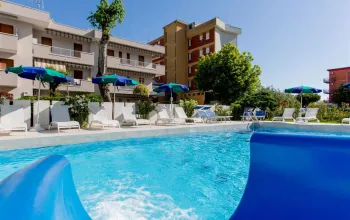 Club Hotel Residence a depandance White Club