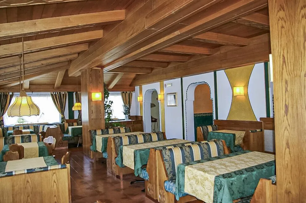 5denní zájezd s dopravou, polopenzí a skipasem v ceně – hotel Dal Bon