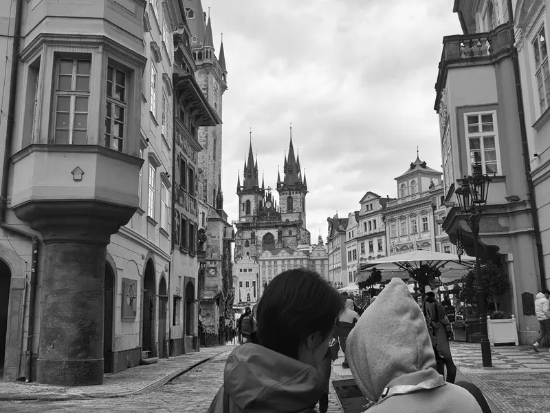 Staňte se tajnými agenty a zachraňte odboj v srdci Prahy