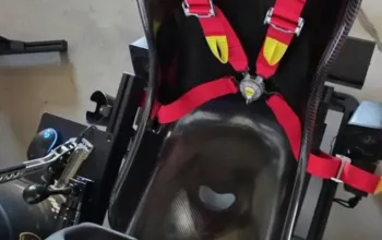 Profesionální závodní simulátor plný adrenalinu