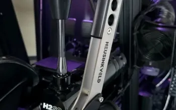 Profesionální závodní simulátor plný adrenalinu