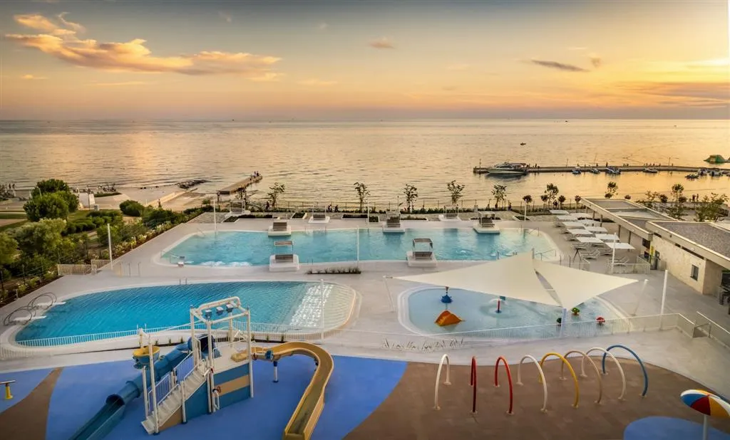 Resort Amarin (pokoje) 2027