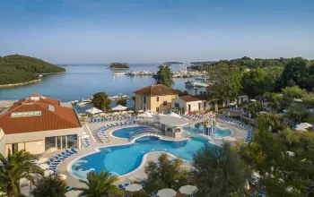 Resort Belvedere (pokoje) 2027