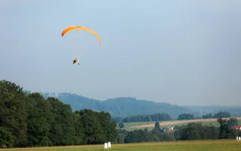 Motorový paragliding