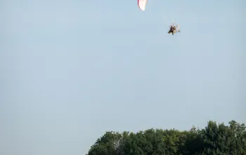 Motorový paragliding