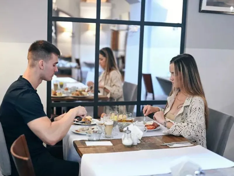 Čaj o páté v restauraci Chateau Ctěnice