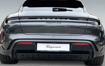 Jízda elektromobilem Porsche Taycan Cross Turismo 4S