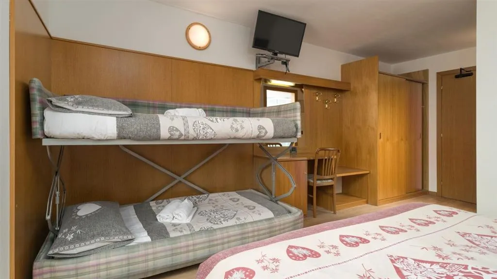6denní zájezd s dopravou, polopenzí a skipasem v ceně – hotel Panorama