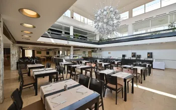 Zkrácená dovolená s dopravou a polopenzí v hotelu Medena