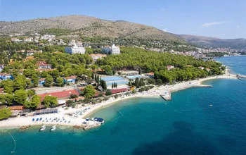 Zkrácená dovolená s dopravou a polopenzí v hotelu Medena