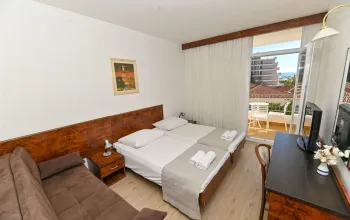 Zkrácená dovolená s dopravou a polopenzí v hotelu Medena