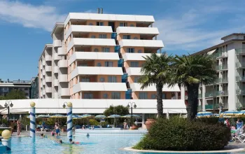 Aparthotel Holiday