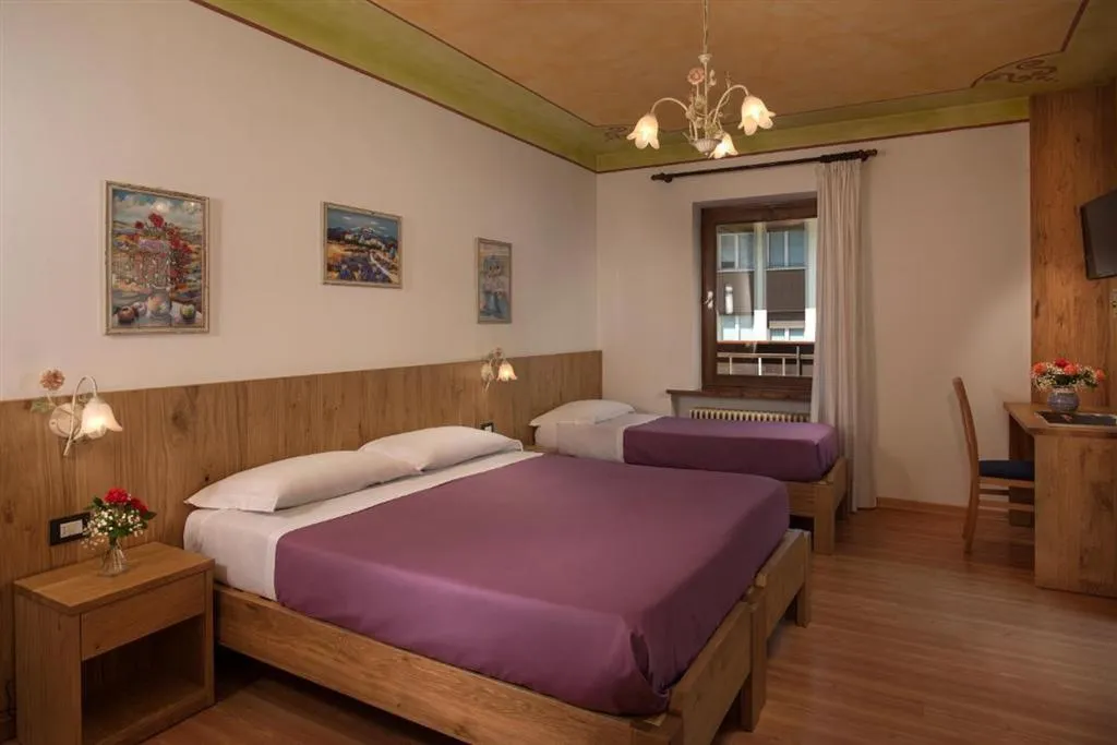 5denní zájezd (denní přejezd) s dopravou, polopenzí a skipasem v ceně – hotel Centrale