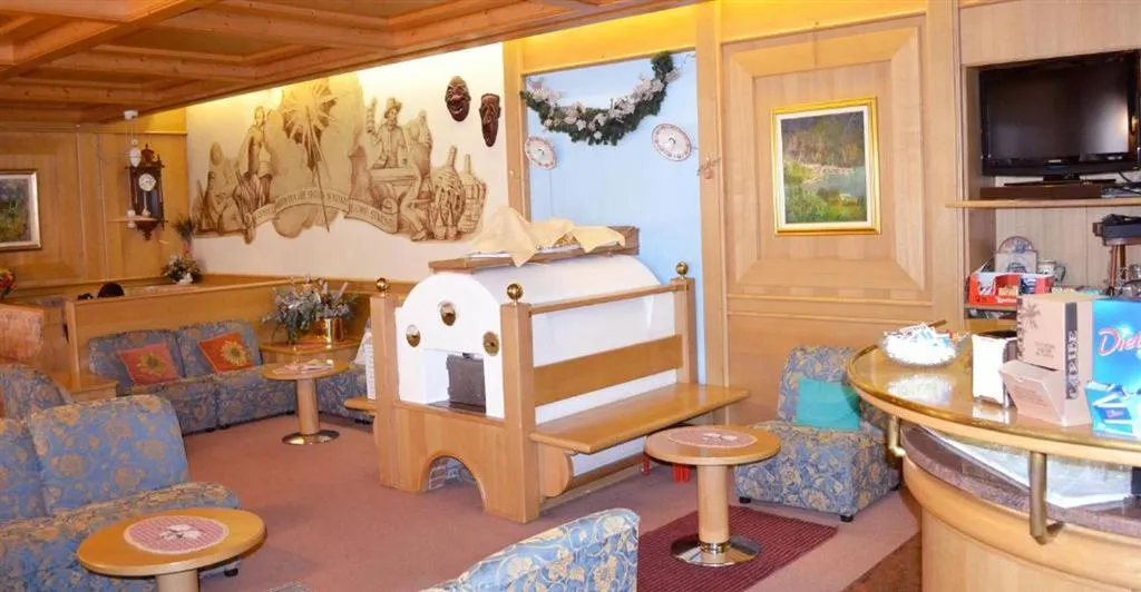 5denní zájezd s dopravou, polopenzí a skipasem v ceně – hotel Coldai