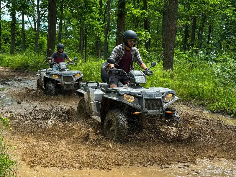 Za volant náklaďáku, k bagru nebo na střelnici!