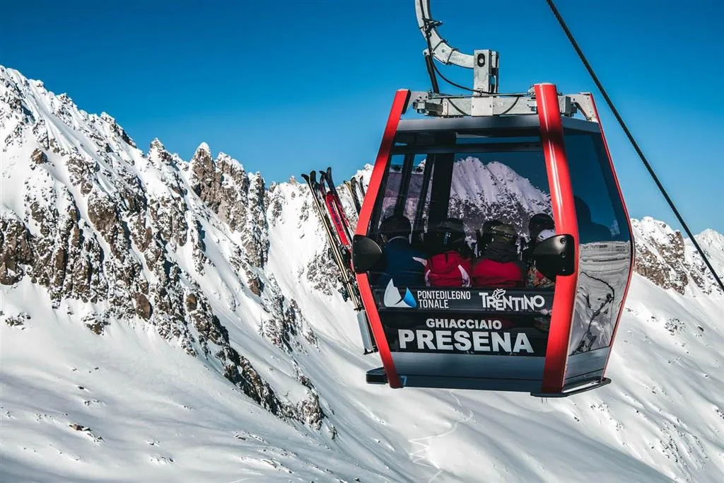 5denní zájezd (denní přejezd) s dopravou, polopenzí a skipasem v ceně – chalet Alpino