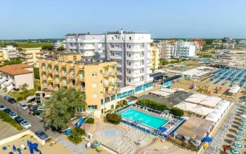 Hotel Bikini Tropicana
