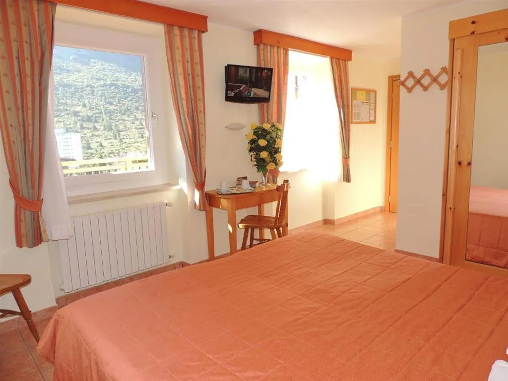 5denní zájezd s dopravou, polopenzí a skipasem v ceně – hotel Eden
