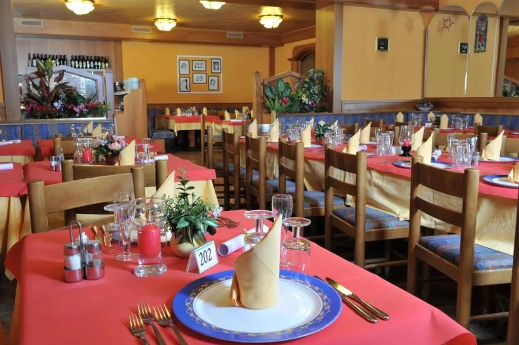 5denní zájezd s dopravou, polopenzí a skipasem v ceně – hotel Eden