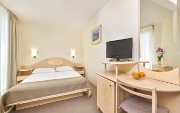 Hotel Istra (Poreč)