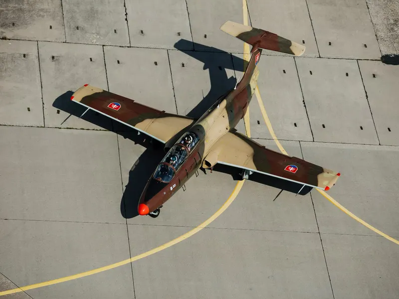 Zážitkový let stíhačkou L-29 Delfín