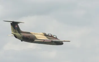 Zážitkový let stíhačkou L-29 Delfín