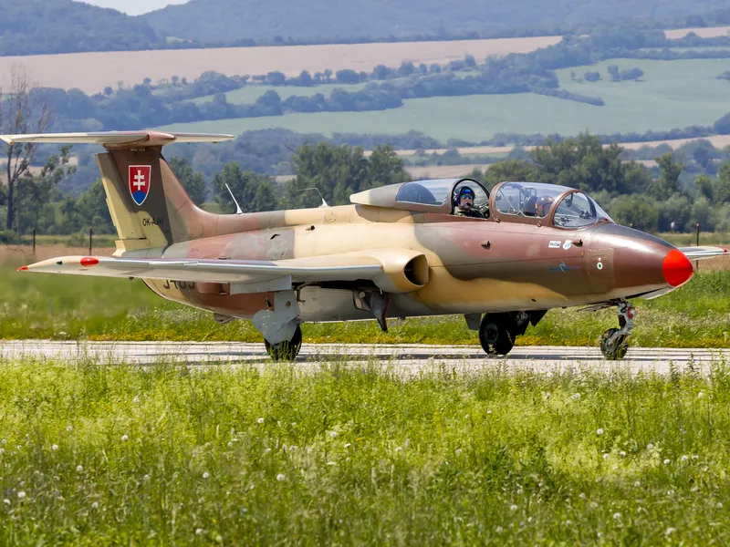 Zážitkový let stíhačkou L-29 Delfín
