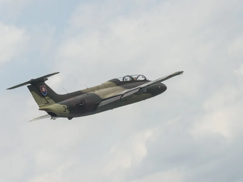 Zážitkový let stíhačkou L-29 Delfín