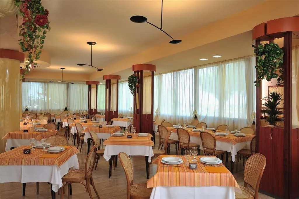 Hotel Ausonia