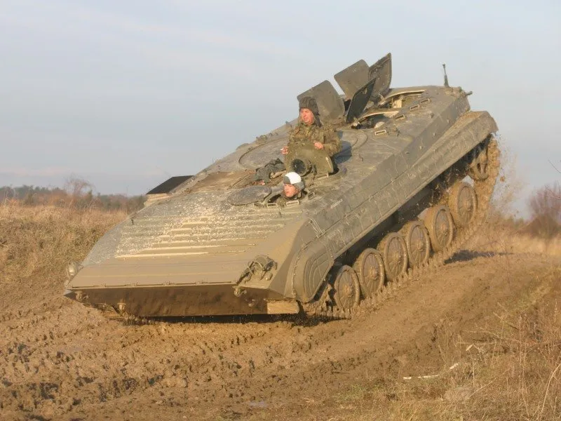Řízení obrněného transportéru