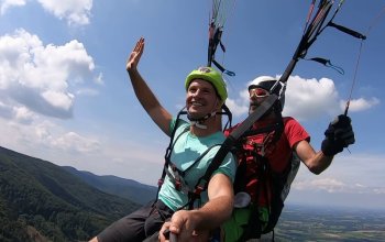 Tandemový paragliding - akrobatický let