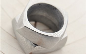 KREDUM® Hynek Kalista Pánský kovaný prsten Damasteel Kumali - velikost 65 - KS1003-65